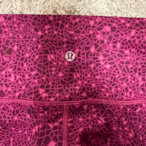 Lululemon Pink Spotted Leggings Like New 4 Gym Work Out Pants Yoga - Picture 6 of 8